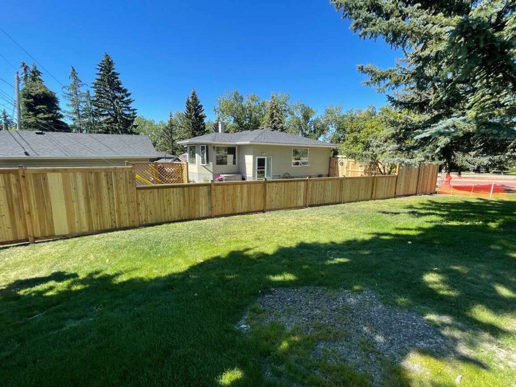 Beautiful home with Fencing & lawn